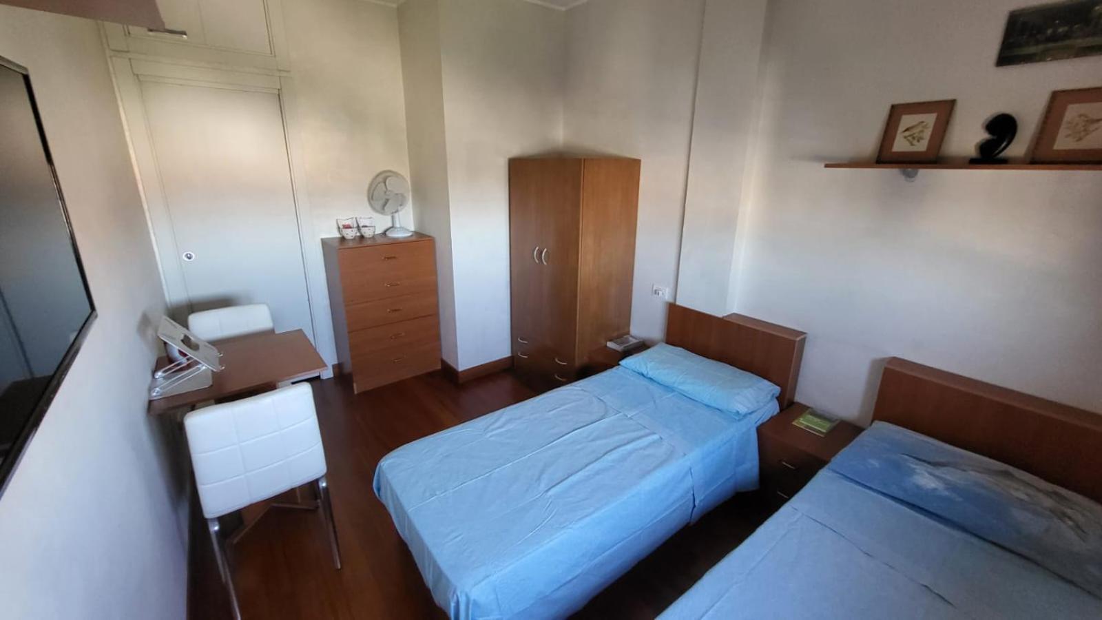 - Doppia Con Bagno Privato In Stupendo Attico Con Vista Mozzafiato Milano